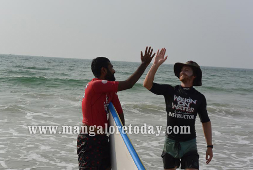 surfing 